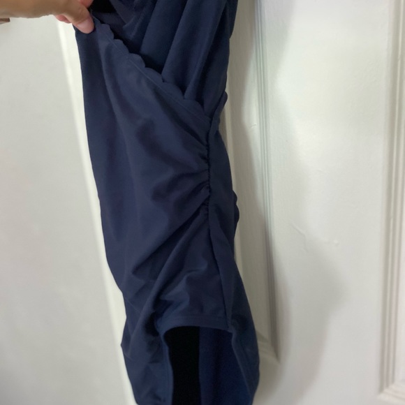 Gap navy scalloped adjustable one piece swimsuit NWOT - Picture 4 of 6